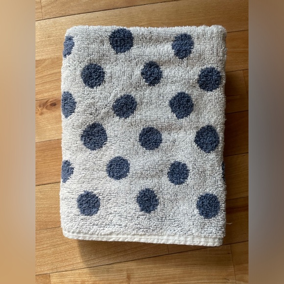 Reversible Polka Dot Hand Towel - Picture 2 of 10